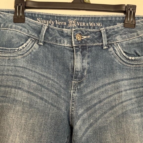 like new simply vera straight leg jean size 12 - Picture 2 of 6